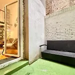 Rock Mary\'S Mini Studio