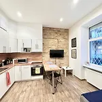 S6 - Apartment Promo Next To Gozsdu Garden