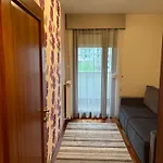 Danube Terrace Elegant With 2 Bedroom With Free Air Conditioner And Private Parking