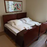 Hilltop Garden Apartman
