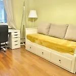 Cozy Eden Residency - Top Central