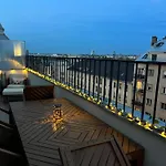 Buda Top Floor Apartment With Terrace & View Apartment