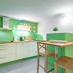 Greenlight 2 Bedroom Apartment Brody 17