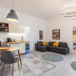 Corvin - Uelloi Serviced Apartment Budapest