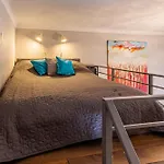 Central Opera Loft Apartment