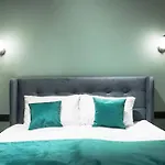 Navi Residence Jozsef