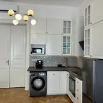 Premium Quiet 2Br Brand New Flat In The Heart Of The City