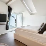 Oasis Luxe Boutique Suites By Bqa