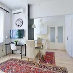 Standard Apartment By Hi5 - Karoly 23