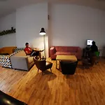 Mandarin Hostel