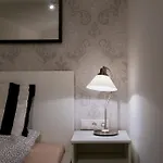 D.Five Elegant Apartment At Synagogue
