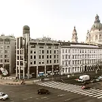 First At Andrassy Apartment