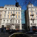 Erzsebet Boulevard Apartment