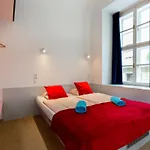 Dice Apartments