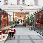 Inviting Flat In The Heart Of Town