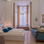 Bella DeLux Apartment