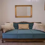 Bella DeLux Apartment