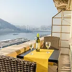 St. Gellert Apartment