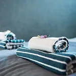 Petra\'S Tranquil Nest In Downtown Budapest
