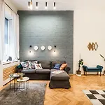 Szerzodesbontas - Industrial Fantasy Apartment