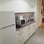 Luxury New Apartment With Gallery At Dob Street Nearby Gozsdu Court