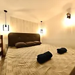 Cosy Flat In Kiraly Str, King