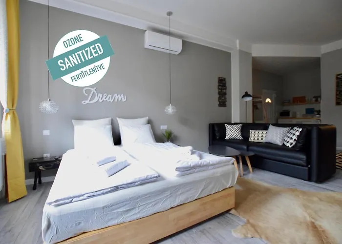 Standard Apartment By Hi5 - Fejer Gyorgy St