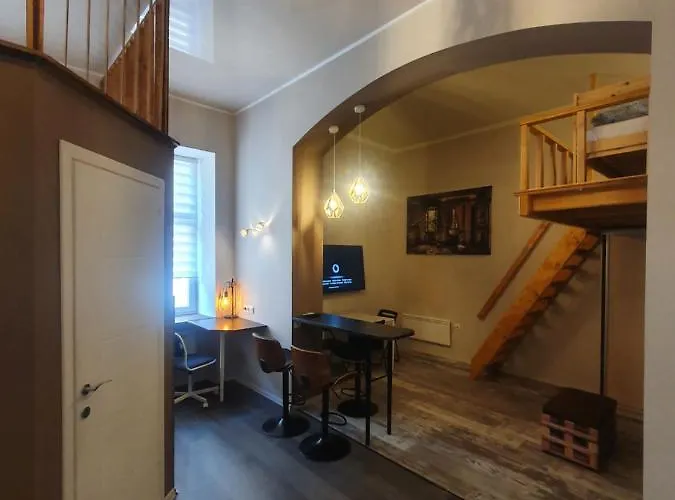 Art-Club Apartment With Air Condition