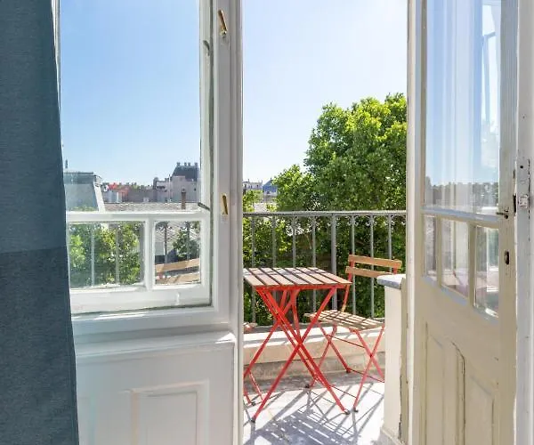 Designer Apartment On The Budapest Broadway W 2Br, Ac And Panorama Balcony