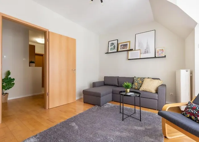 S22 Apartment