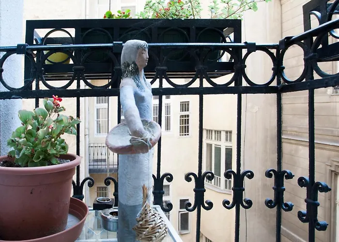 Anastasia 2 Bedrooms Apartment On Vaci Utca