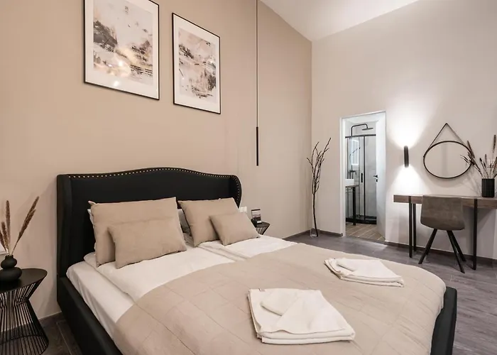 Kl31 - Urban Escape - Prime Location - Klauzal Square By Bqa