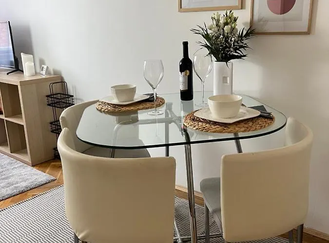 New York Palace Apartment In The Downtown