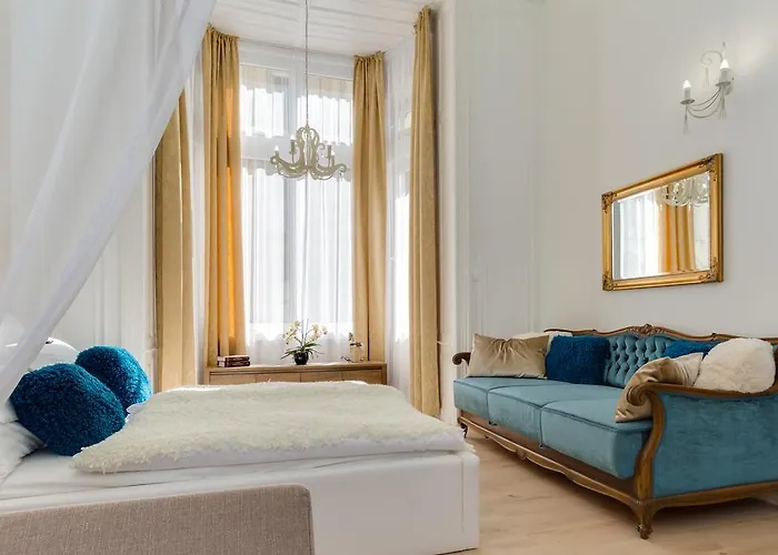 Bella DeLux Apartment