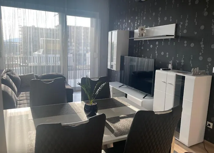 Bay Shore Flat