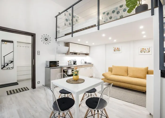 Mirror Apartments