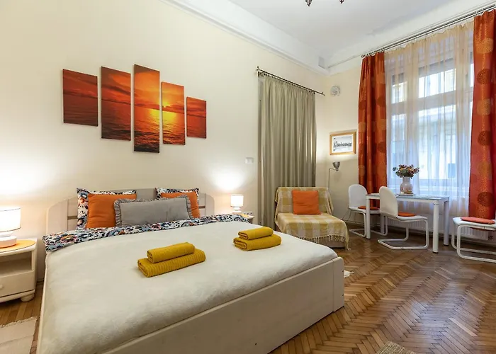 Harmony & Cute - Central Apartments