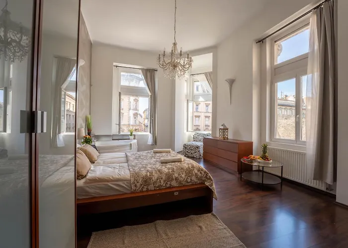 Dandelion Bpest Central Apartman