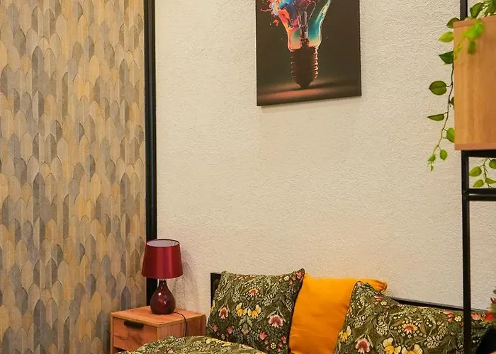Instant Ruinbar Central Premium Apartment B
