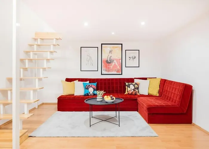 Secluded Spacious Oasis-Best Location In Downtown