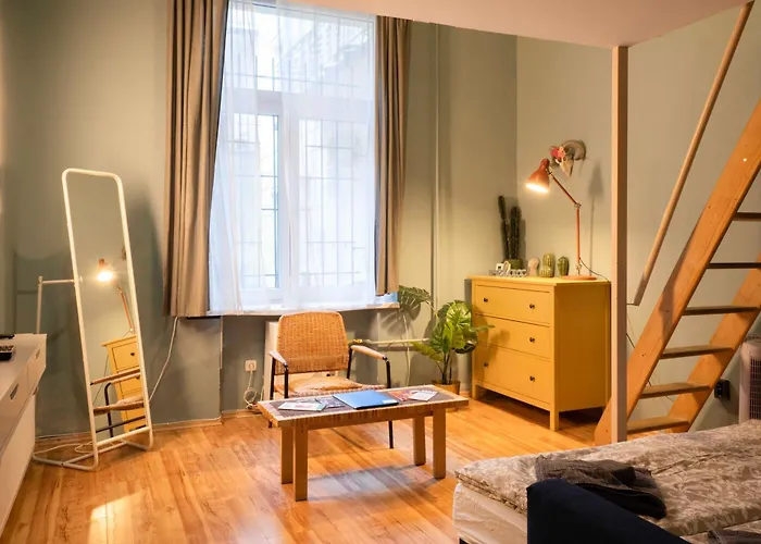 Lovely Apartment In Party Street Ka10