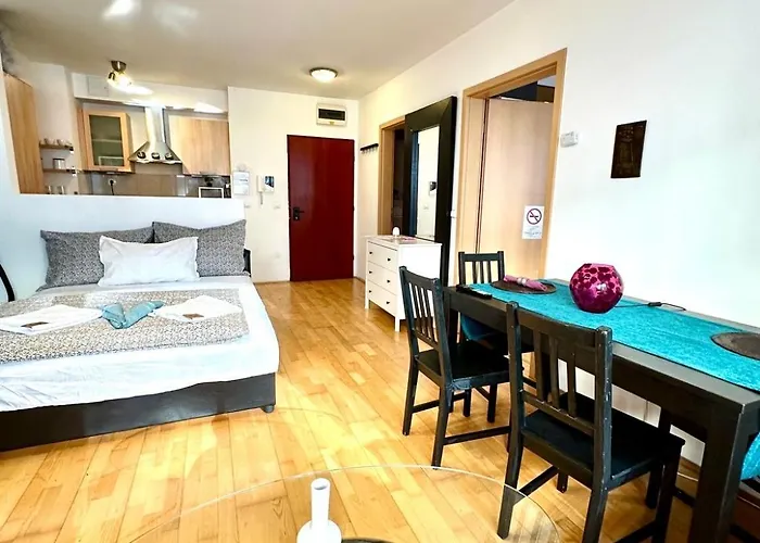 City Center Apartment With Balcony