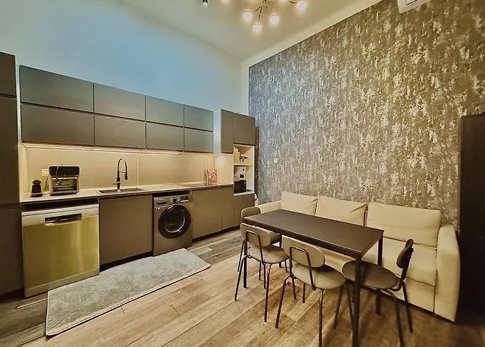 Exclusive Central Residence - Modern 1Br