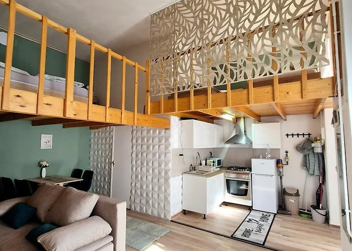 Calm And Elegant Apartment With Ac In The Downtown