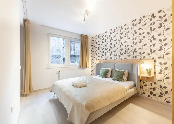 Cozy Sweet Hideaway Apartment In The Heart Of Budapest