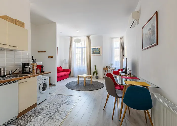 Corvin - Uelloi Serviced Apartment Budapest