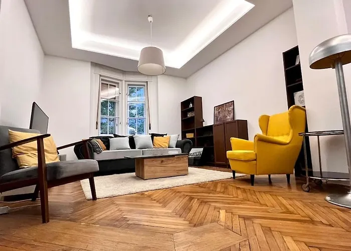 Luxury Flat Near To Parliament