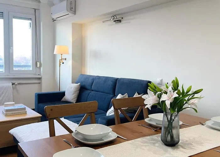 Ac Apartment With Metro 3 On Doorsteps, 15Mins To Center