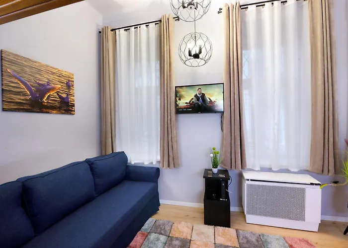 V26 - In The City Center New Apartment With Ac