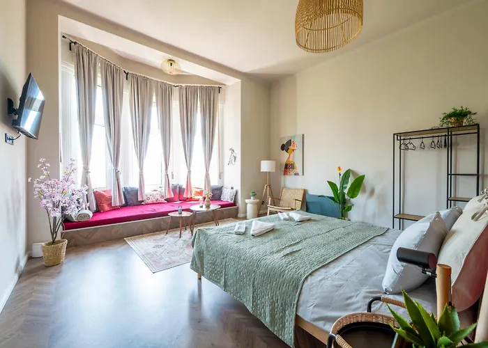 Budapest Central Artpark Suites